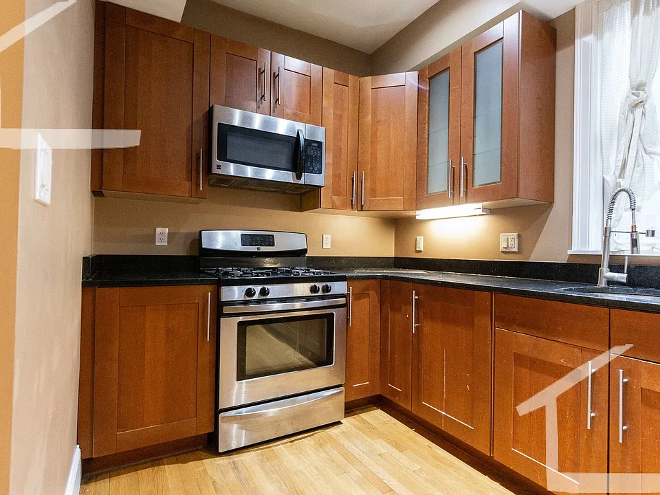 1609 Beacon St #13