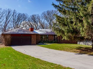446 Rookwood Dr, Ames, IA 50010