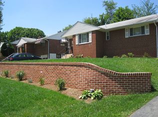 1913 Valley Stream Dr, Rockville, MD 20851