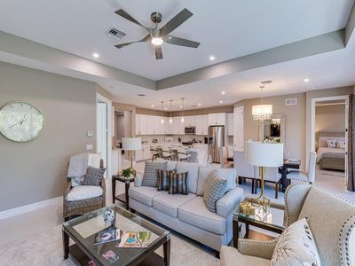 202 Indies Dr E #201, Naples, FL, 34114