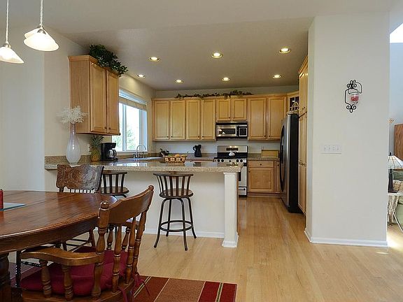 Kitchen/Dining