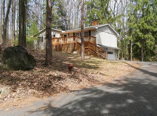 36 Petersburg Rd, Hackettstown, NJ 07840