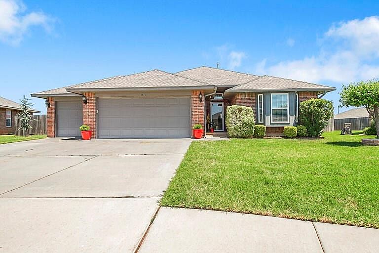 1st image of 1501 NW 126th Ct