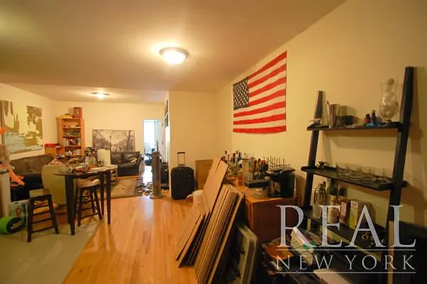 Rented by REAL New York | media 36