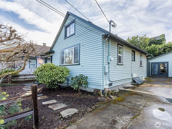 3rd image of 1527 8th Street