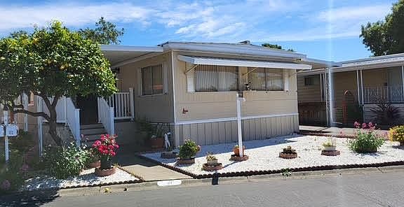 3rd image of 711 Old Canyon Rd Space 27