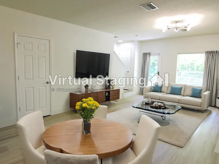 Dining room / Living room
