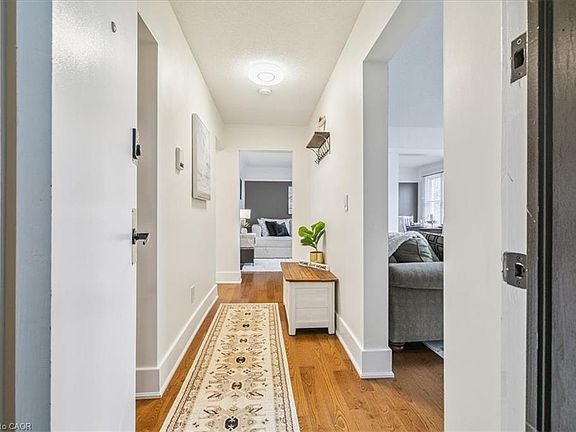 5th image of 21 Mountwood Ave #6