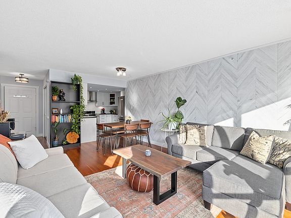 4th image of 200 Newport Dr #604
