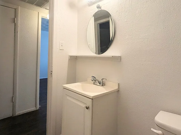 4810 Gaston Ave — Photo 26