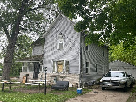 2nd image of 189 Roseneath Ave