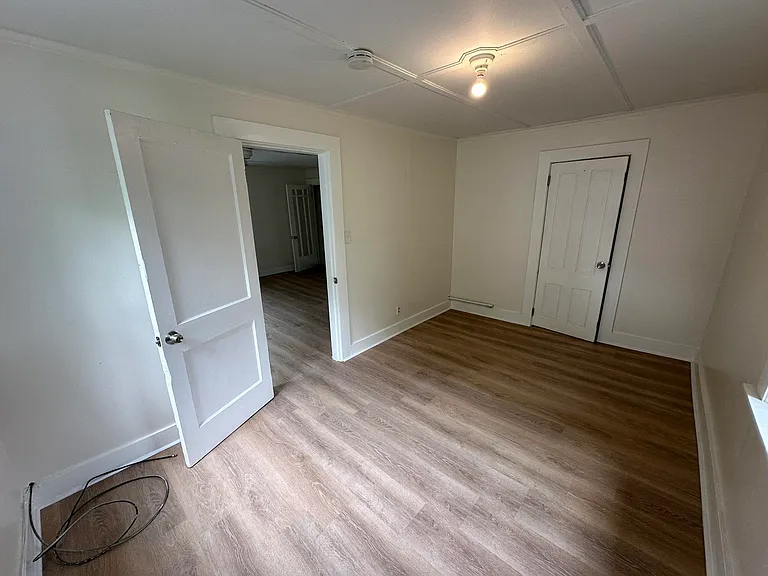 28 Chestnut St — Photo 14