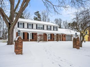 116 Crossroads Ln, Rochester, NY 14612