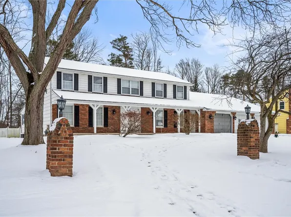 116 Crossroads Ln, Rochester, NY 14612