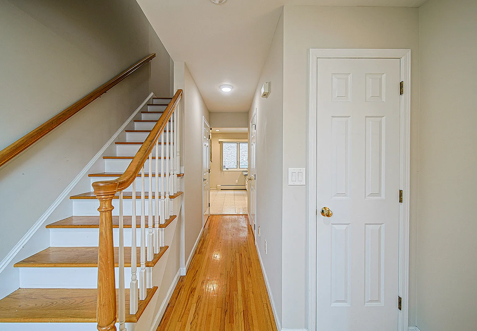 3 bed, 3.5 bath, 1440 sqft, $4,500 — Photo 2