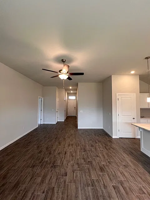 3 bed, 1543 sqft, $1,950 — Photo 4