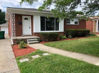 18574 Michael Ave, Eastpointe, MI 48021