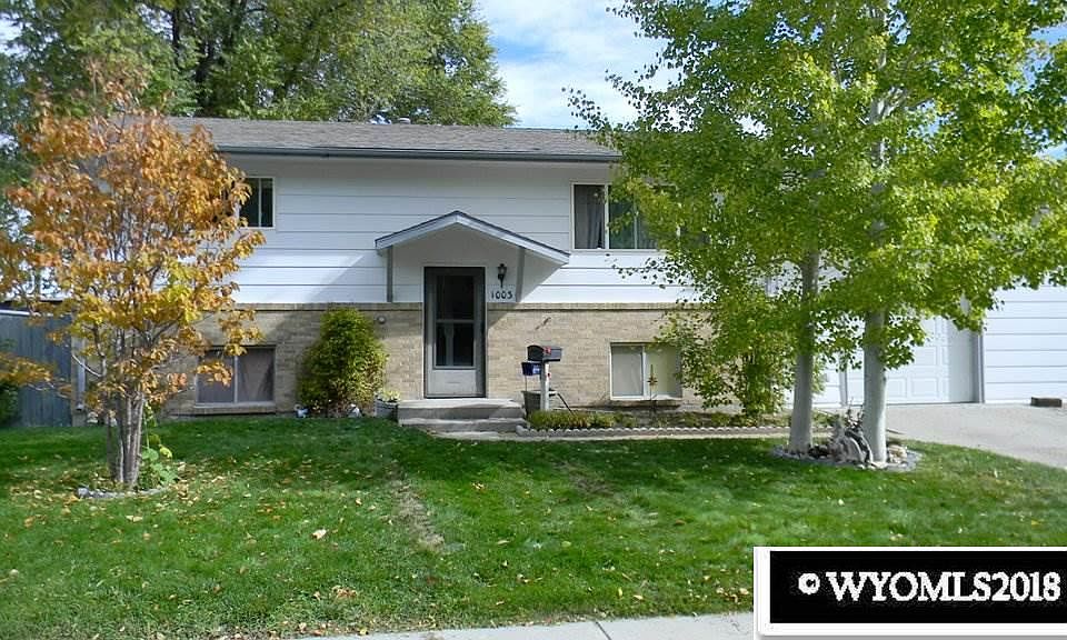 1st image of 1003 Eastview Dr