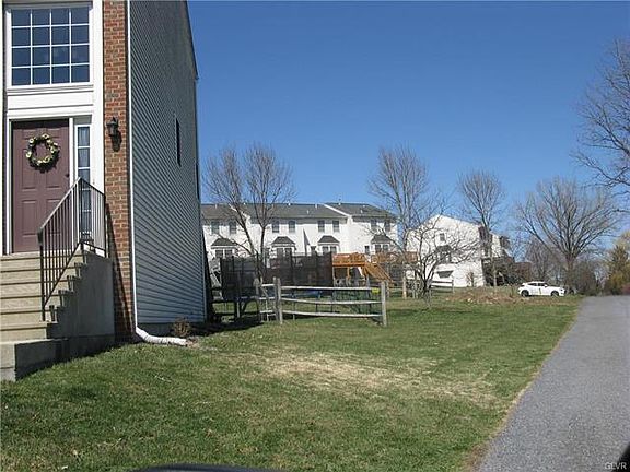 2nd image of 38 Green St