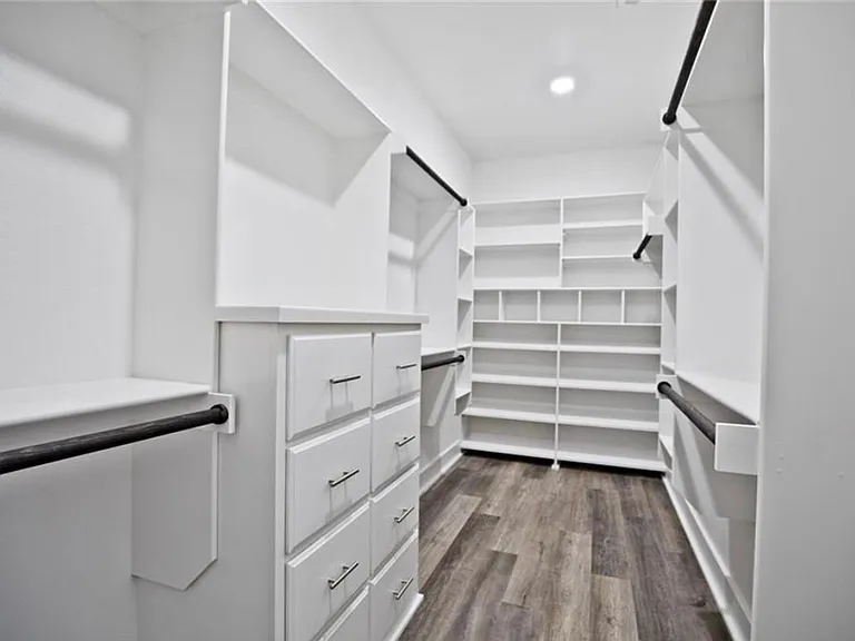 3604 Brittany Rd — Photo 11