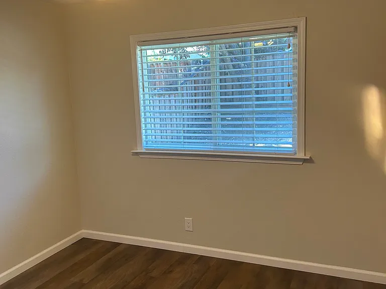 259 Lander Pl — Photo 8