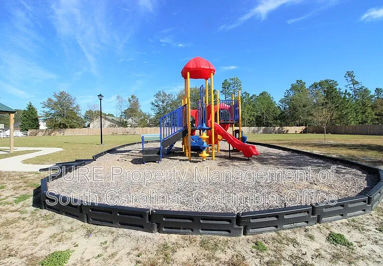410 Finch Ln — Photo 29