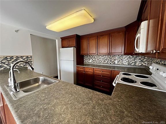 4th image of 3250 Fairfield Ave APT 224
