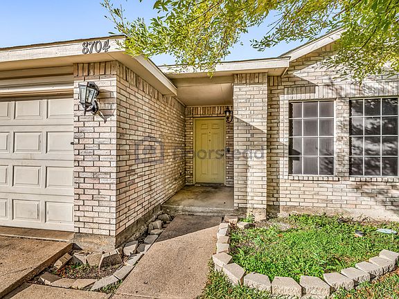4th image of 8704 Hunters Creek Ct