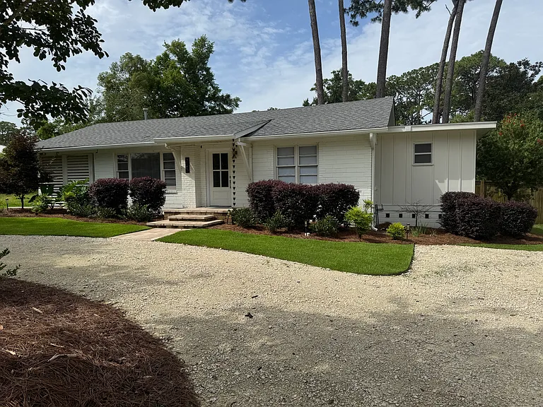 206 Orange Ave — Photo 1