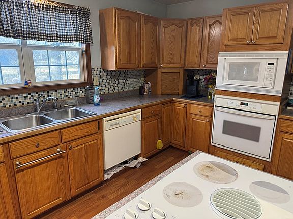 2nd image of 9370 Southwind Rd