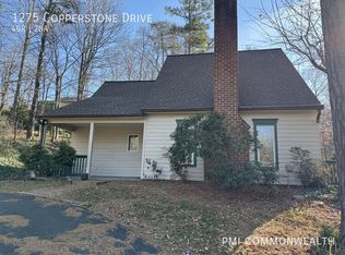 1275 Copperstone Dr, Charlottesville, VA 22902
