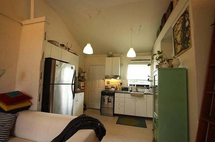 cool, light-filled kitchen Unit 2