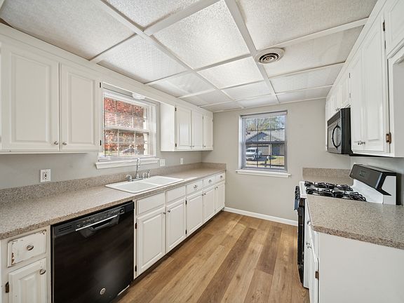 3rd image of 2009 W Honolulu St