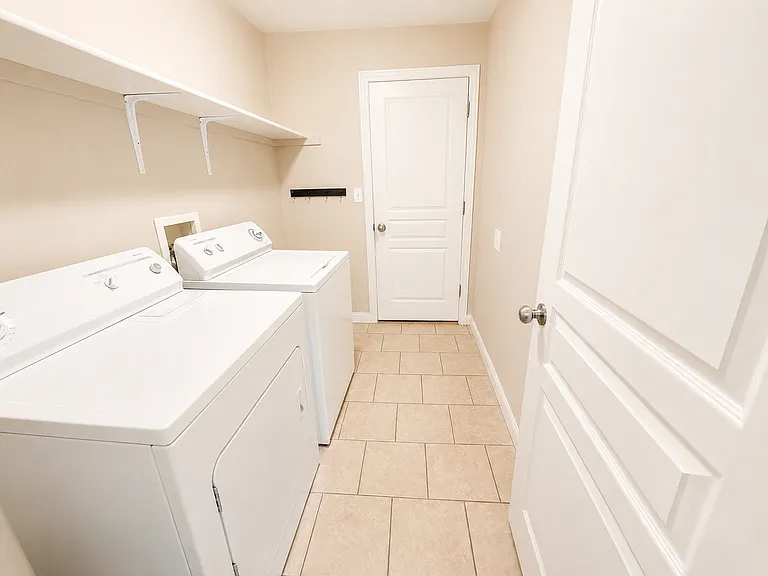 1857 N Orie Dr — Photo 11