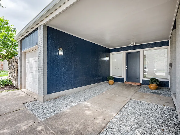 11231 Park Central Pl — Photo 3