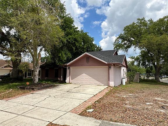 3rd image of 1402 Shell Flower Dr