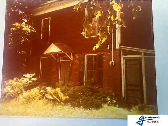 5th image of 123 Water St
