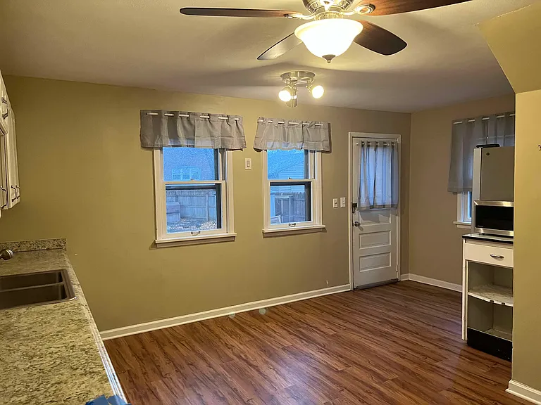 1427 Newman Ave #1427 — Photo 6