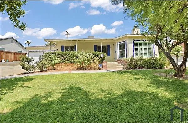 3645 Camellia Dr — Photo 7