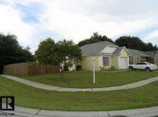 201 Regal Park Dr, Valrico, FL 33594