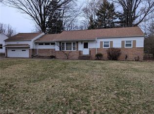 396 Douglas Blvd, Richmond Heights, OH 44143