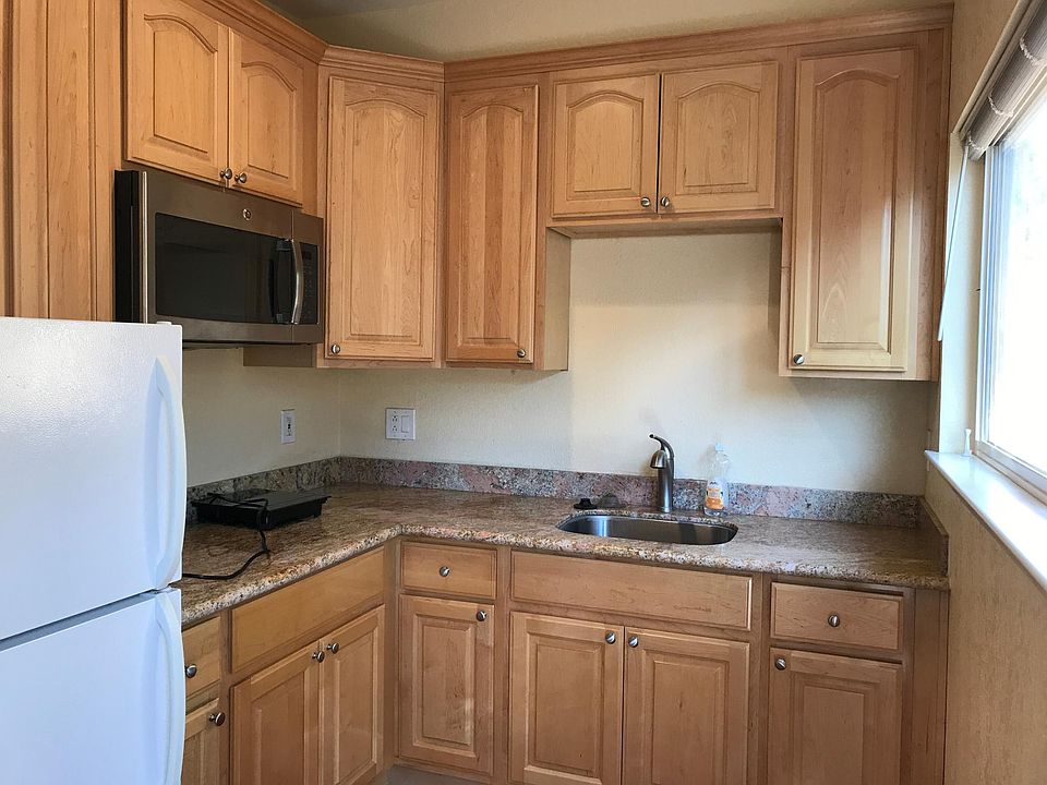 1st image of 1279 Lane Ave Unit B