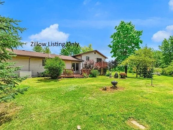 3rd image of 7074 Palms Rd