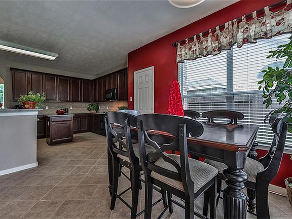 5th image of 24715 Cobble Canyon Ln