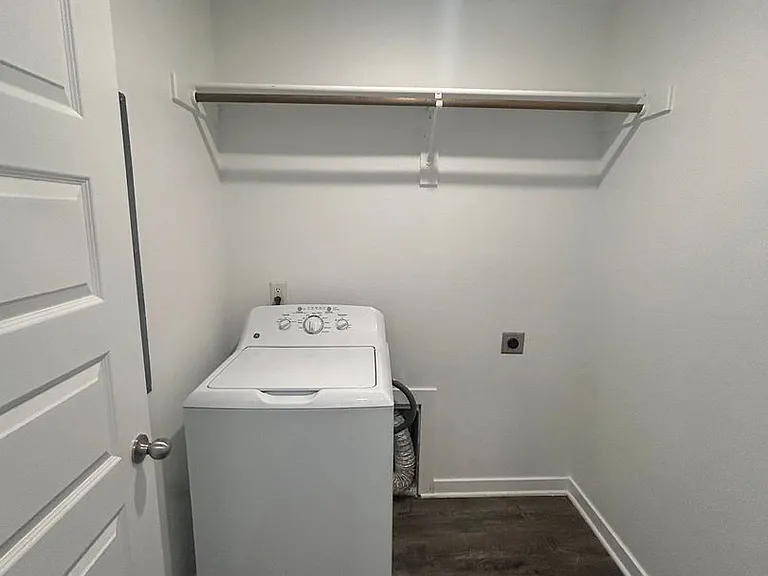 644 Hidden Springs Dr — Photo 10