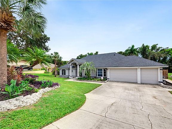2nd image of 857 Hammocks Dr