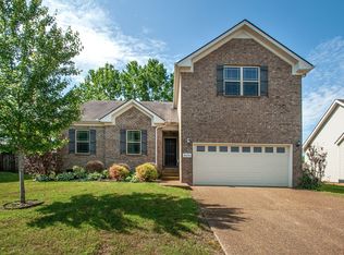8006 Tiger Ct, Spring Hill, TN 37174