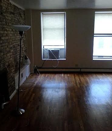 2nd image of 160 W 123rd St APT 3