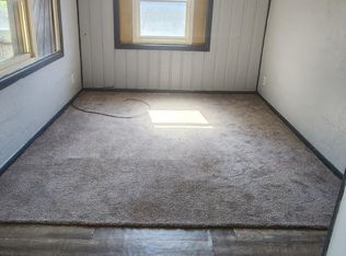 130 1/2 W Oak St, Anderson, IN 46012