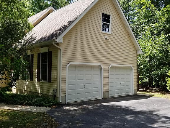 5th image of 9319 High Banks Dr